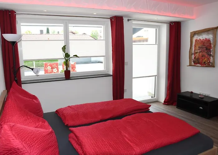 Top-Moderne Und Geraeumige Ferienwohnung