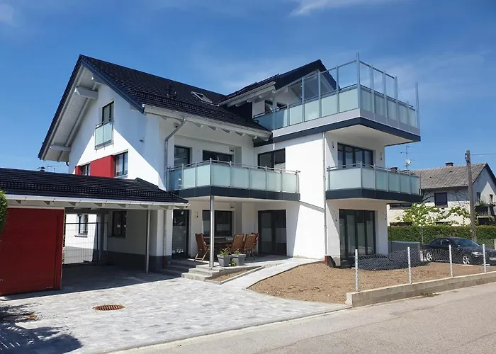 Top-Moderne Und Geraeumige Ferienwohnung